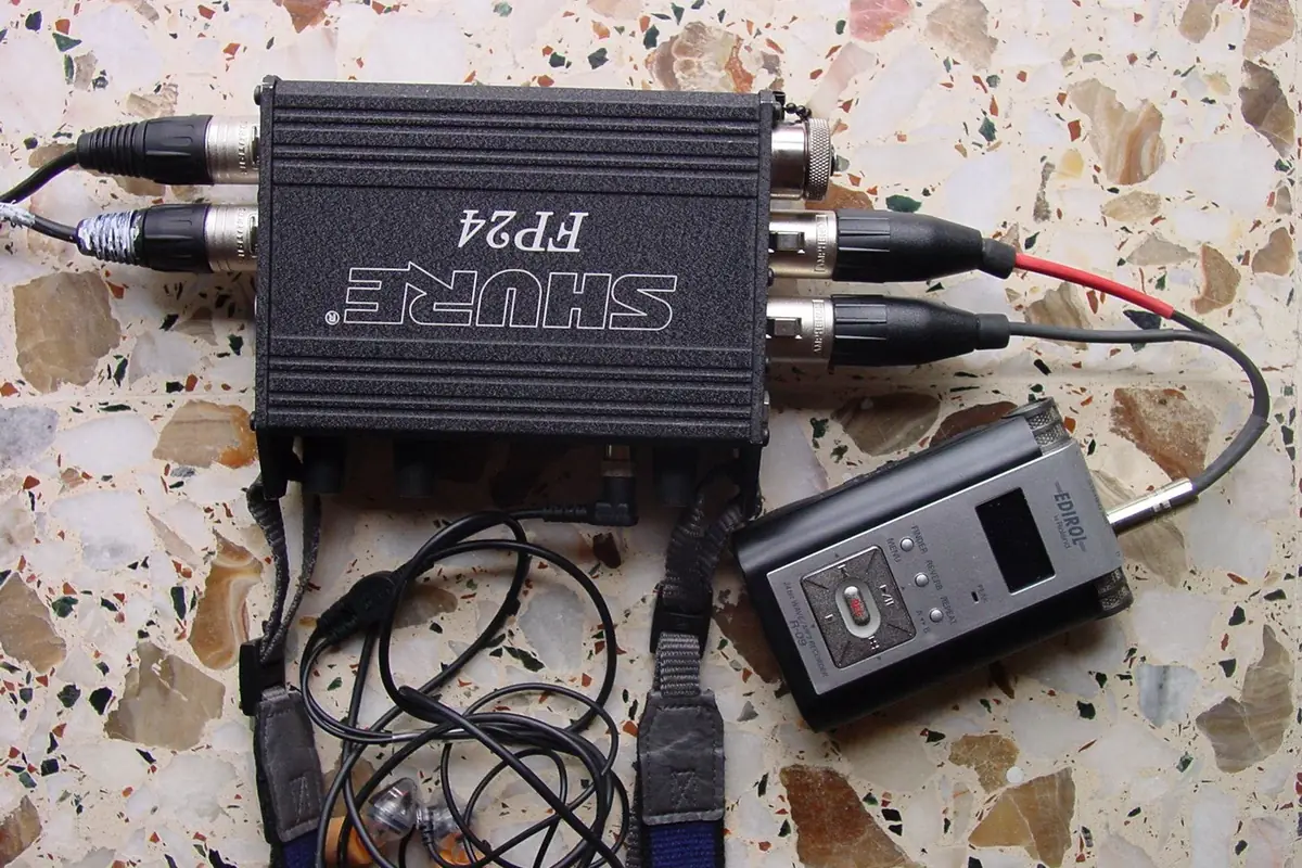 Illustration for “XLR vs. USB Microphones: Which Is Better for One-Person Recording?”